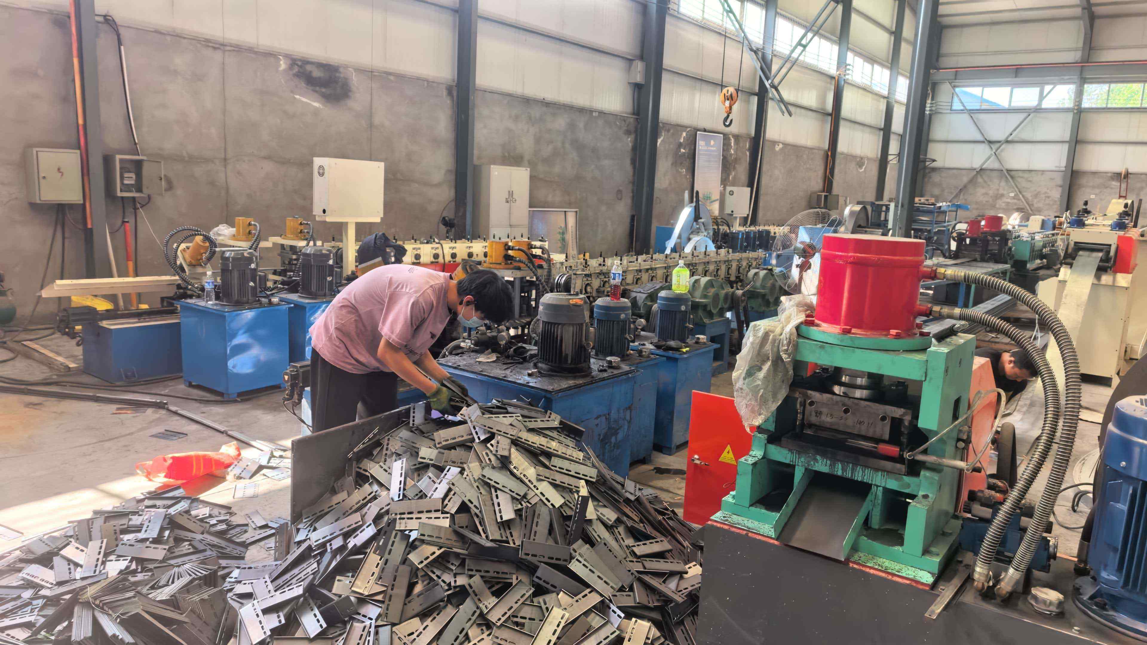 南宁市金属桥架锌铝镁桥架 - 方案